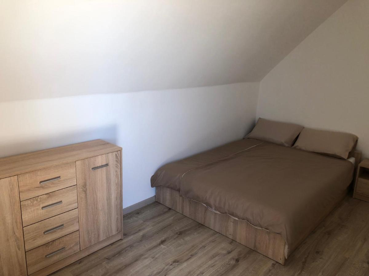 Pupos Apartman زيغليجيت المظهر الخارجي الصورة