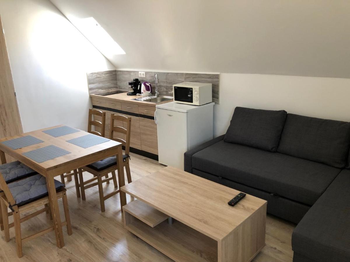 Pupos Apartman زيغليجيت المظهر الخارجي الصورة