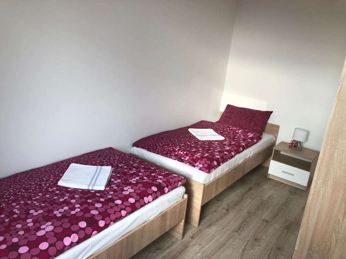 Pupos Apartman زيغليجيت المظهر الخارجي الصورة