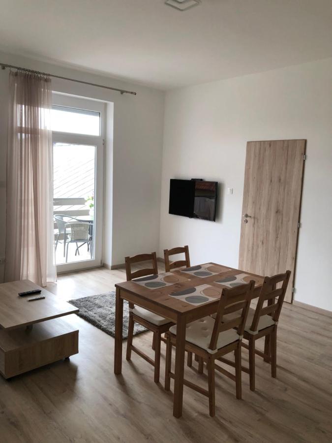 Pupos Apartman زيغليجيت المظهر الخارجي الصورة